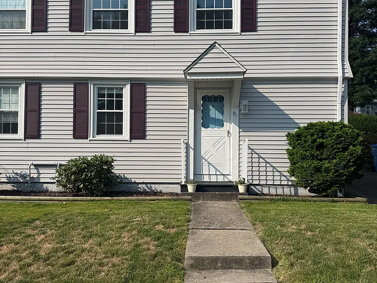 94 Pennsylvania Ave #96 — Photo 24
