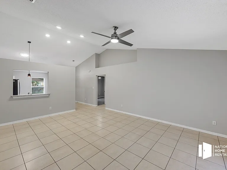 3015 Colorado Ave — Photo 4