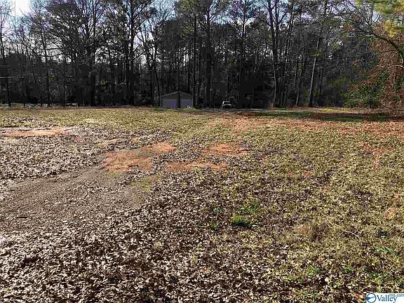2nd image of 79 Knoxville Ln