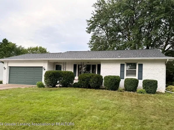 909 London Dr, Lansing, MI 48917