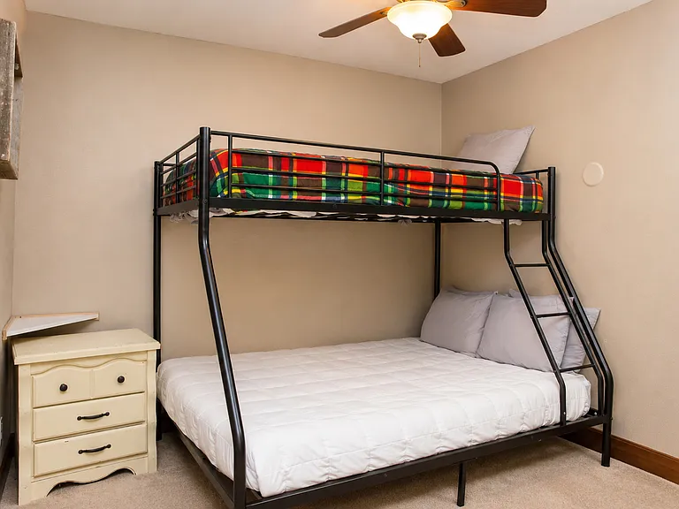 1150 Empire Ave #51 — Photo 8