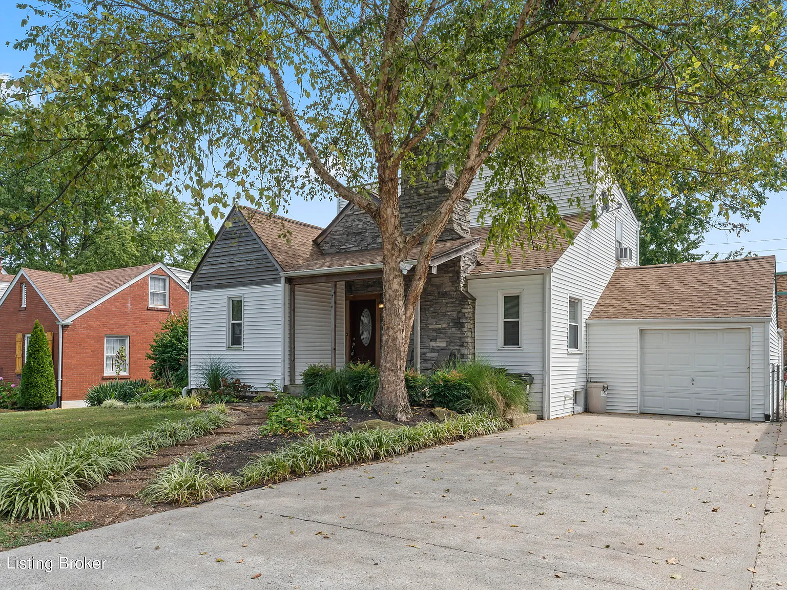 3 bed, 2.0 bath, 1872 sqft, $2,500 — Photo 3