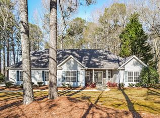 10 Elmwood Dr, Sharpsburg, GA 30277