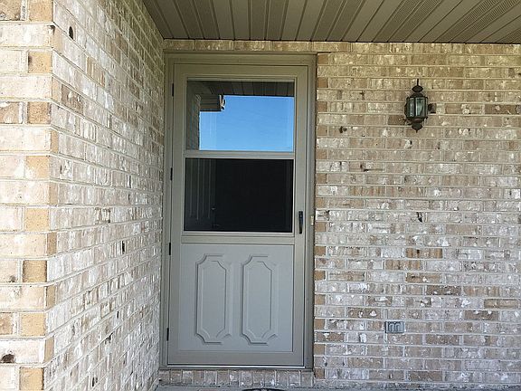 3rd image of 3419 E River Dr