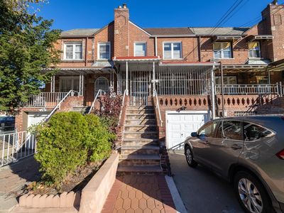 2994 holland, Bronx, NY, 10467