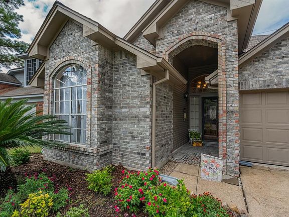 2nd image of 15962 Oak Mountain Dr