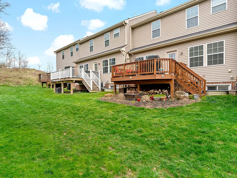 124 Cobblestone Dr — Photo 30