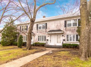 931 N Raynor Ave, Joliet, IL 60435