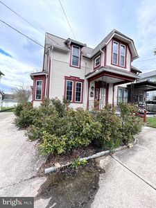 22 W High St, Hancock, MD, 21750