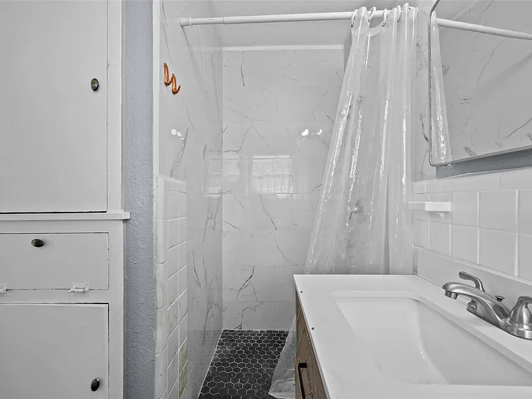 1919 McDuffie St #2 — Photo 11