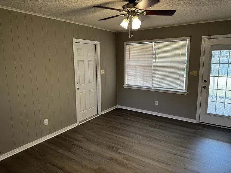 5941 Leesway Blvd — Photo 10