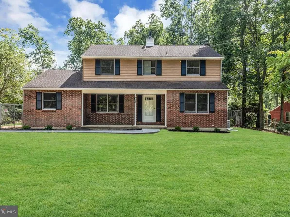 108 Louisiana Trl, Browns Mills, NJ 08015