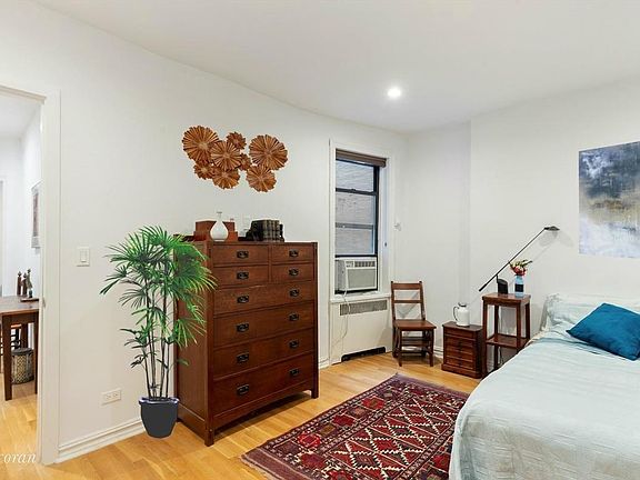 5th image of 115 Payson Ave #1EF