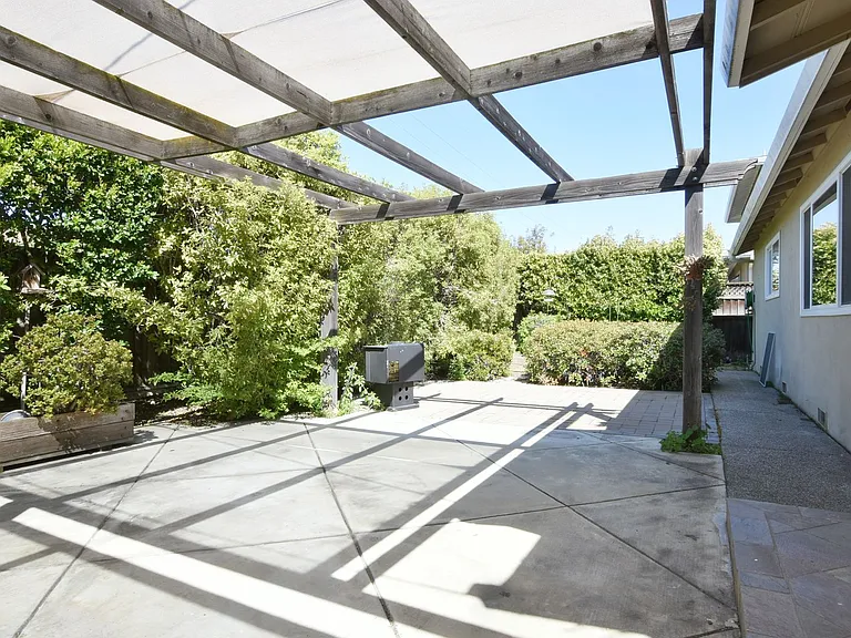 1445 Elam Ave — Photo 15