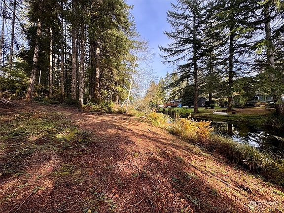 5th image of 2341 E Trails End Drive