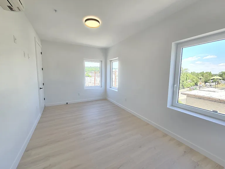 450 Scotland Rd #5G — Photo 35