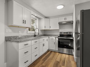 180 Lower Middle Rd #B, Lebanon, ME 04027