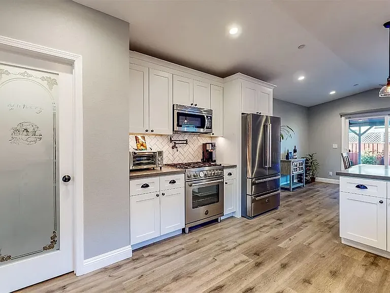 1609 Hopper Ave — Photo 5
