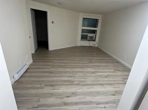 485 1st Ave W #207, North Bay, ON P1B 3C5