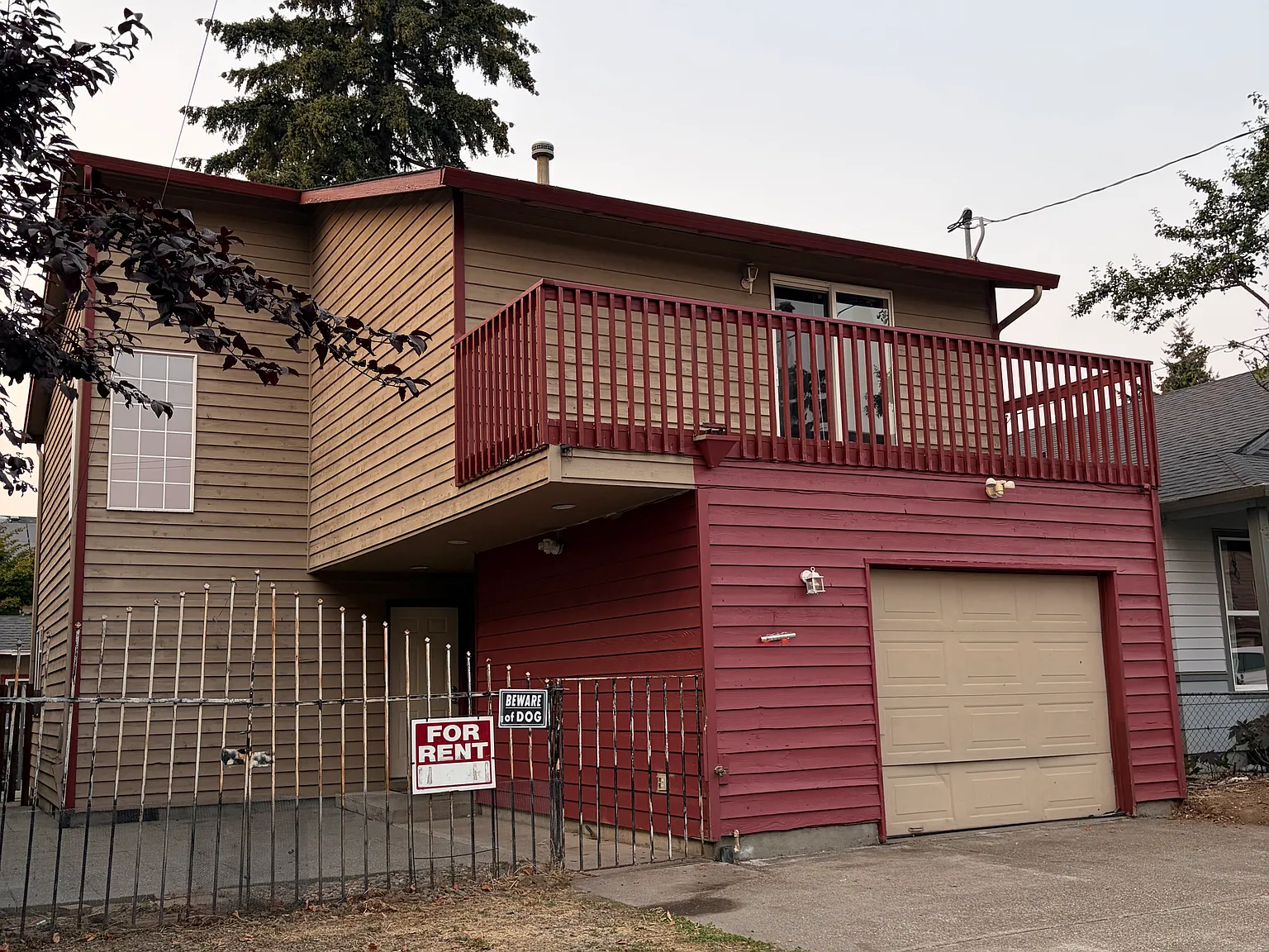 8541 SE Gray St — Photo 1