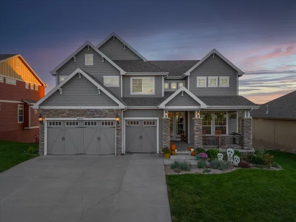 6705 Clear Creek Cir, Papillion, NE 68133