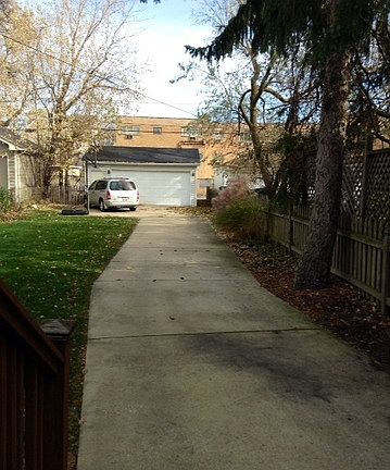 4th image of 618 N Humphrey Ave