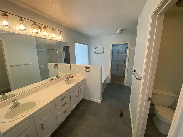12 Wisteria Ct — Photo 8