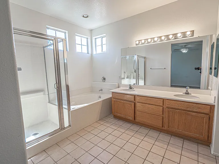 25410 Dry Creek Ct — Photo 15