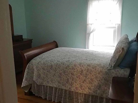5th image of 160 Highland Ave #1