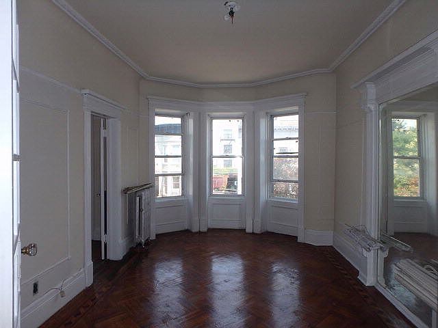 2nd image of 1344 Union St