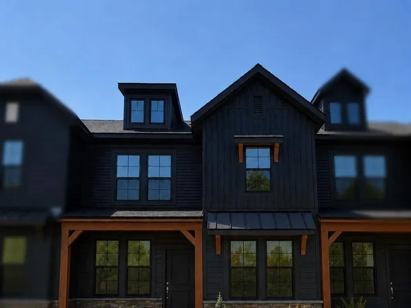222 Lantana Dr, Brighton, MI 48116