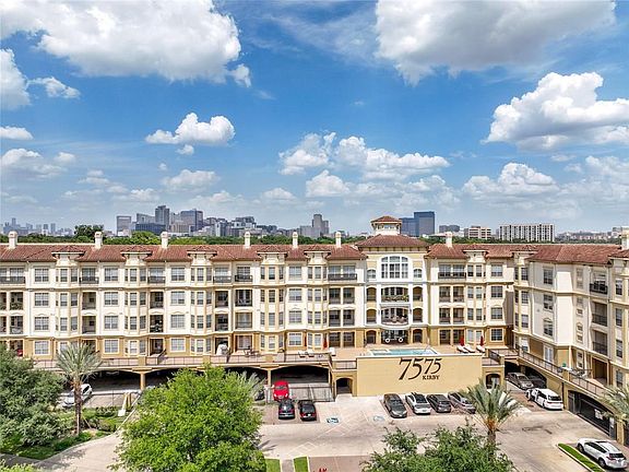 2nd image of 7575 Kirby Dr APT 2101