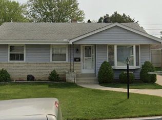 1009 Ostergaard Ave, Racine, WI 53406