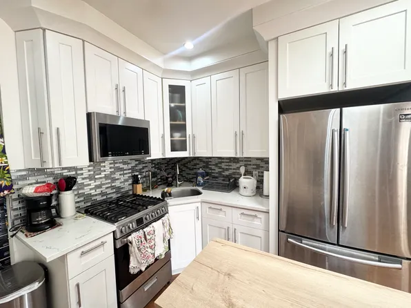 703 Mac Donough Street image 7 of 16