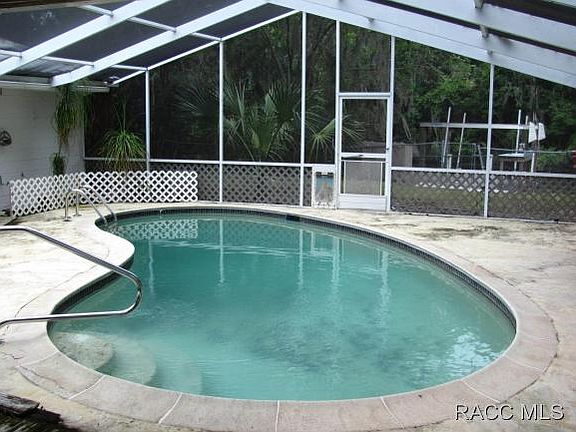 3rd image of 2364 N Watersedge Dr