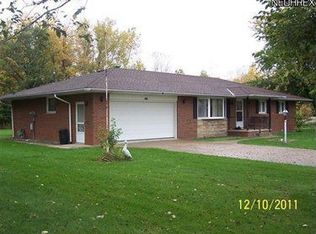 2040 S Limestahl Rd, Port Clinton, OH 43452