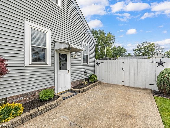 5th image of 2424 E 30th St