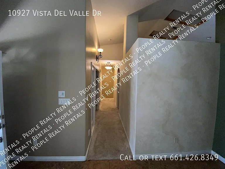 10927 Vista Del Valle Dr — Photo 14