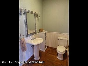 powder room