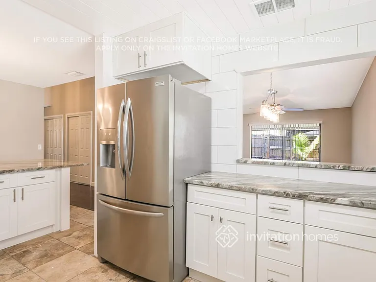 6708 Commodore Way — Photo 4