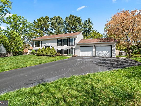 2nd image of 10217 McKean Ct
