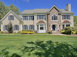 80 E Lewis St, Basking Ridge, NJ 07920