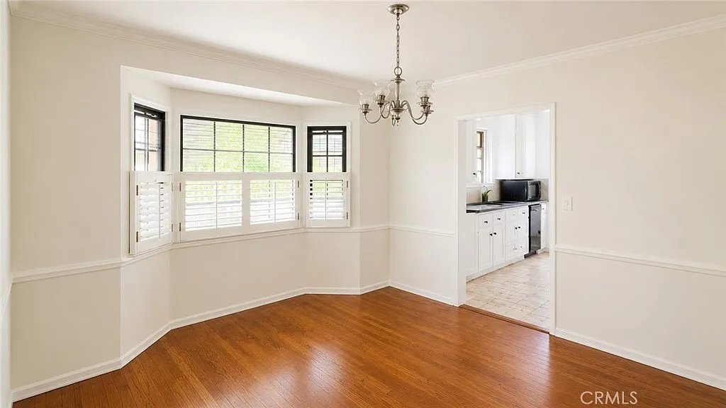 3 bed, 2112 sqft, $3,800 — Photo 4