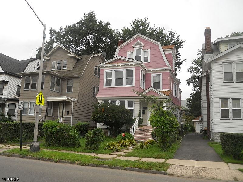 1st image of 279 S BURNETt ST