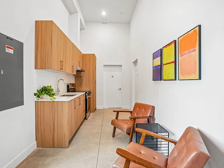 Step Designer Studio Community Living — Photo 36