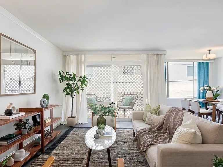 1200 N Flores St #29 — Photo 8