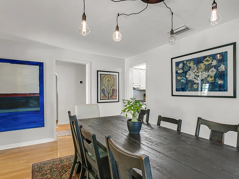 918 W Braddock St — Photo 10
