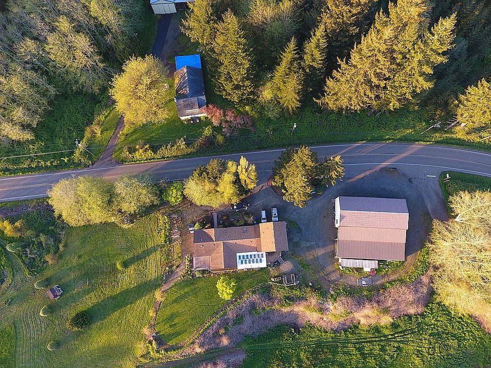 2nd image of 500 N North Bank Rd