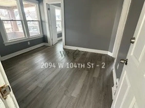 2094 W 104th St #2, Cleveland, OH 44102