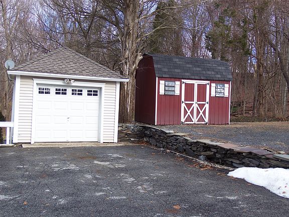 2nd image of 12 Cortlandt Ave